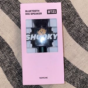 BT21 SHOOKY Bluetooth Microphone